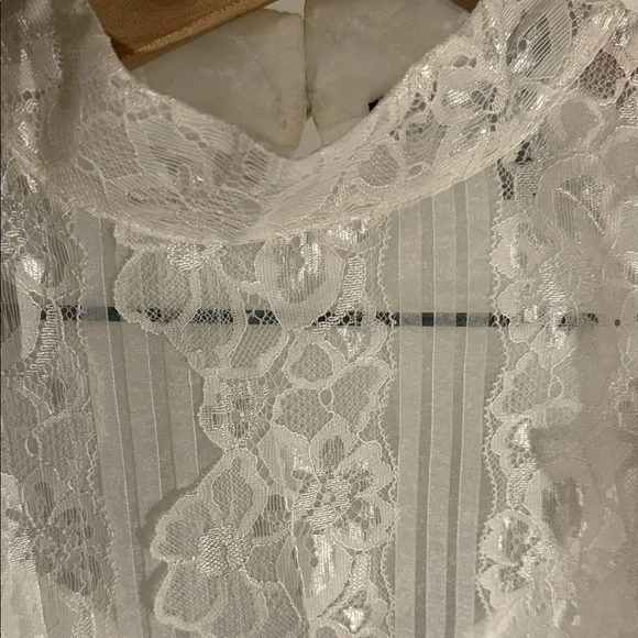 White House Black Market Sheer White Lace Blouse - Picture 2 of 4